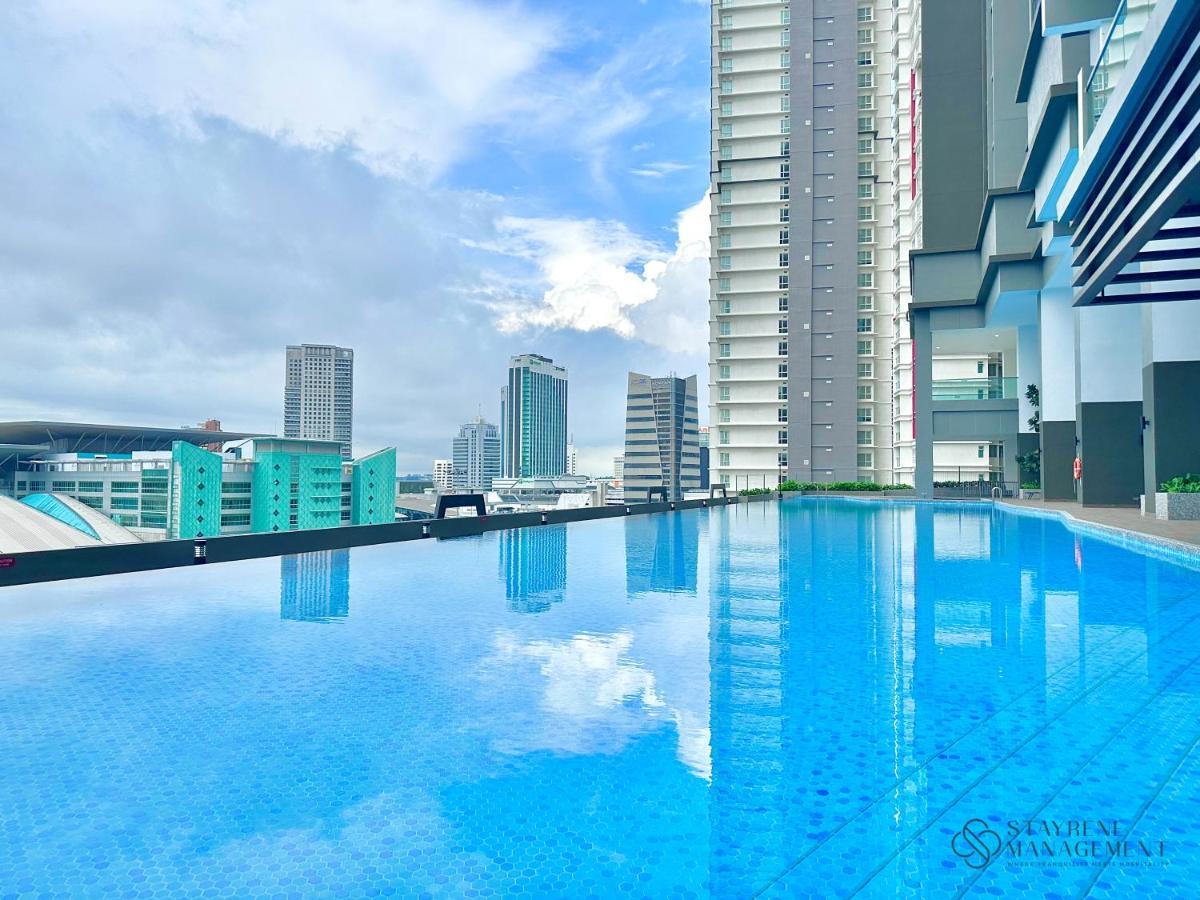 Twin Tower Residence Johor Bahru By Stayrene Dış mekan fotoğraf